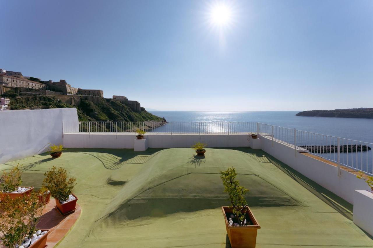 Torretta Corricella- Torretta Leilighet Procida Eksteriør bilde
